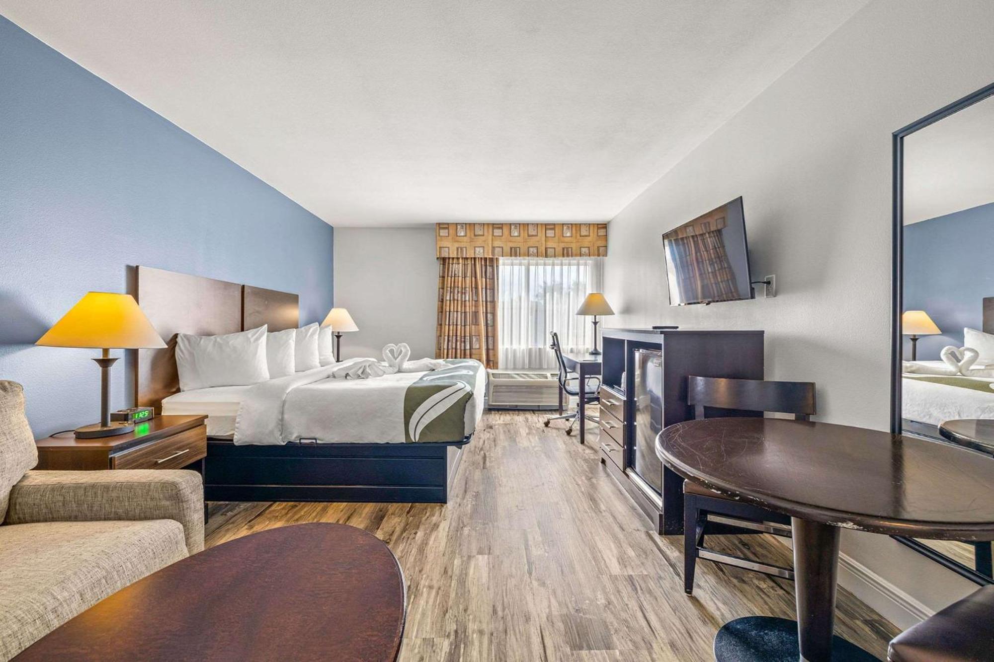 Quality Inn & Suites Near Fairgrounds & Ybor City Tampa Zewnętrze zdjęcie